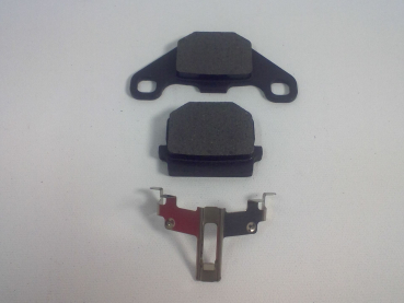 Bremsbeläge hinten ZXE125 ZXM125 07015